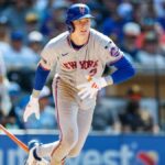 7. júna 2026; San Diego, Kalifornia, USA; Pravý hráč New York Mets Carson Benge (3) trafil trojku RBi počas ôsmej zmeny proti San Diego Padres v Petco Parku. Povinný kredit: David Frerker-Imagn Images