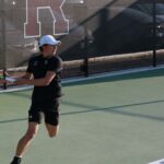 Chase Klugo z Harvardu-Westlake bojuje za rozšírenie pokrytia načúvacích prístrojov