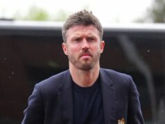 Chelsea požiadala, aby podpísala 80 miliónov libier hviezdy ako dokonalého partnera stredopoliara Moisesa Caiceda Moises Caicedo