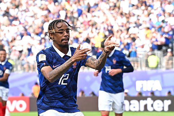 Cieľ Liverpoolu Bradley Barcola porazil Francúzsko 2:0 proti Švédsku