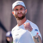 Čo urobil Corentin Moutet hneď po nadávnom výbuchu v Queen's as major fine tkáčsky stav