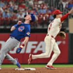 30. mája 2026; Louis, Missouri, USA; Stredový hráč Chicaga Cubs Pete Crow-Armstrong (4) reaguje na to, čo St. Louis Cardinals hodil Masyn Winn (0), aby dokončil dvojhru proti Nico Hoernerovi na Busch Stadium. Povinný kredit: Jeff Le-Imagn Images