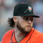 DOJ odkazuje MLB na EEOC kvôli varovaniam biblických veršov na čiapkach Pride Night
