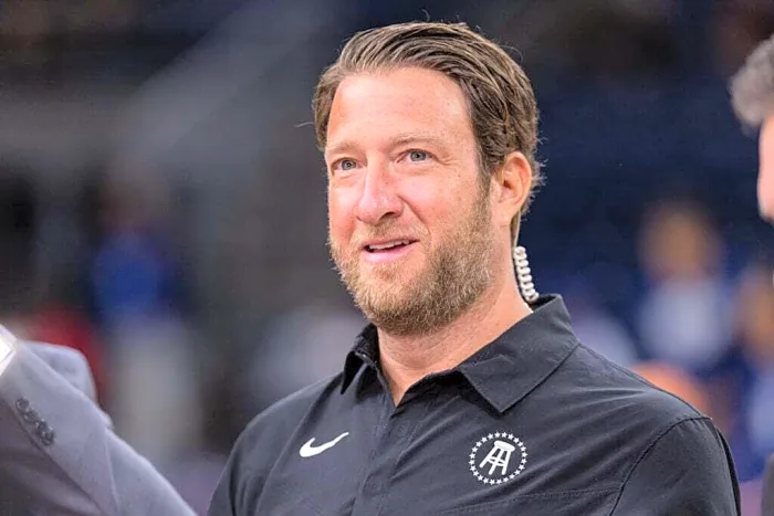 Dave Portnoy používa legendárny klip Diega Maradonu na propagáciu novej knihy