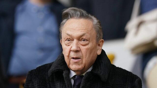 Predseda West Ham United David Sullivan vo futbalovom stánku