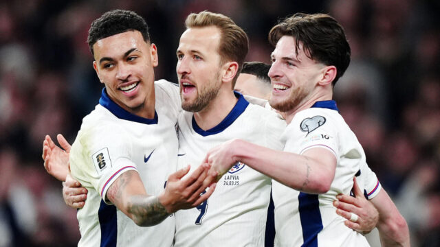 Declan Rice 'očarujúci' Morgan Rogers ako Arsenal používa odkazy Three Declan Rice 'očarujúci' Morgan Rogers ako Arsenal používa odkazy Three Lions na zabezpečenie hviezdneho muža