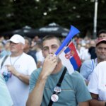 Demonštranti v Srbsku pochybujú, že rezignácia Vučiča prinesie zmenu | Protesty