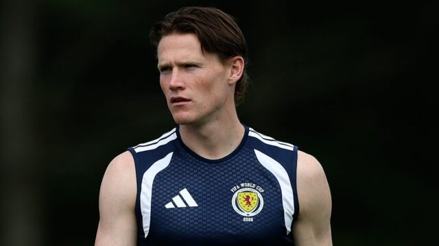 Dôvod, prečo Scott McTominay nebol so škótskym tímom v hoteli Boston po obavách
