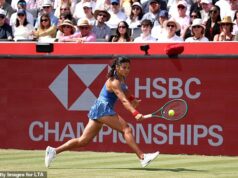 Emma Raducanu prehrala vo finále Queen’s v dvoch setoch proti Donne Vekic, keďže britská č. 1 sa snažila získať druhý titul päť rokov po víťazstve na US Open. Emma Raducanu utrpela bolestivú porážku vo finále kráľovnej proti Donne Vekic
