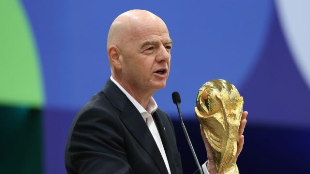 FIFA obvinila zo zanedbania životného prostredia, keďže rozsah znečistenia z Všeobecný pohľad na prípravy v okolí štadióna Met Life, keď sa značenie mení na štadión New York New Jersey pred Majstrovstvami sveta vo futbale 2026