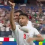 FIFA si vyžiadala konanie, pretože iránska hviezda bola obvinená z „oslavy zbraní“ na majstrovstvách sveta | Futbal | Šport