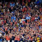 Škótski fanúšikovia búrlivo oslavovali po tom, čo porazili Haiti 1:0 pri svojom návrate na majstrovstvá sveta vo futbale
