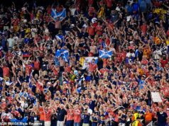 Fanúšikovia Škótska zúria doma aj v Bostone, keď ich tím vyhrá pri návrate na majstrovstvá sveta po 28 rokoch vonku Škótski fanúšikovia búrlivo oslavovali po tom, čo porazili Haiti 1:0 pri svojom návrate na majstrovstvá sveta vo futbale