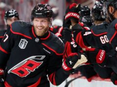 Finálový zápas Stanley Cupu 1 videl, ako Ehlers Hurricanes skóroval dvakrát proti Vegas Finálový zápas Stanley Cupu 1 videl, ako Ehlers Hurricanes skóroval dvakrát proti Vegas