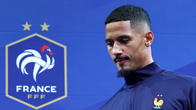 Francúzsko, hviezda Arsenalu William Saliba pochybuje o postupe na majstrovstvá sveta kvôli zraneniu chrbta
