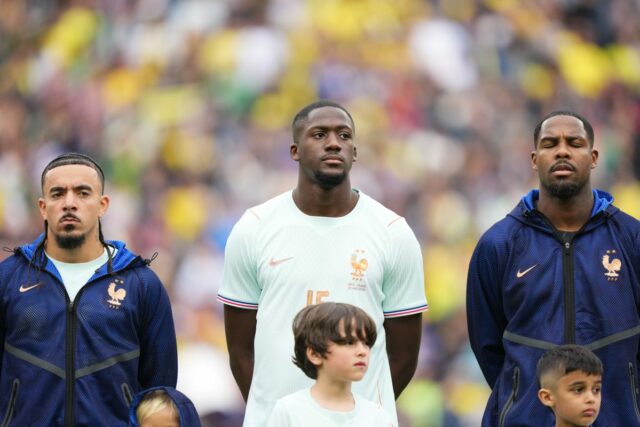 Francúzsko predpovedalo XI proti Pobrežiu Slonoviny: Ibrahima Konaté nahradí Williama Salibu
