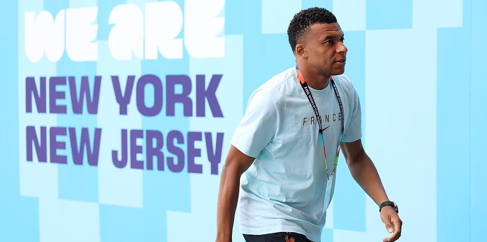 Francúzsko verzus Švédsko - Majstrovstvá sveta posledných 32 NAŽIVO: Kylian Mbappe vyzerá, že sa blíži k Lionelovi Messimu v pretekoch o Zlatú kopačku a pošle dvojnásobných víťazov do osemfinále