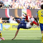 Francúzsko verzus Švédsko NAŽIVO - 32 aktualizácií kola Svetového pohára FIFA: Mbappe skóruje