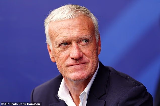 Tréner Francúzska Didier Deschamps zrejme vynechá záverečnú skupinovú fázu majstrovstiev sveta