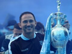 Frank Lampard je pripravený podpísať novú dlhodobú zmluvu ako manažér Coventry City, zatiaľ čo waleský šéf Craig Bellamy hľadá Championship club Frank Lampard si zaistil status hrdinu ziskom majstrovského titulu pre Coventry City