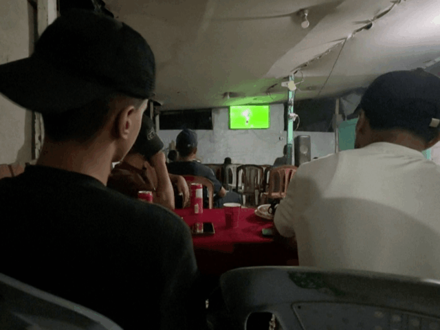 Futbaloví fanúšikovia Gazy sledujú zápasy majstrovstiev sveta napriek ťažkostiam | Futbaloví fanúšikovia Gazy sledujú zápasy majstrovstiev sveta napriek ťažkostiam | Futbalové správy