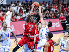 Ginebra porazila TNT v zápase 7 o titul PBA Commissioner’s Cup Justin Brownlee z Barangay Ginebra Gin Kings proti obrancom TNT Tropang 5G počas 7. hry finále PBA Commissioner's Cup 2026 v Mall of Asia Arena