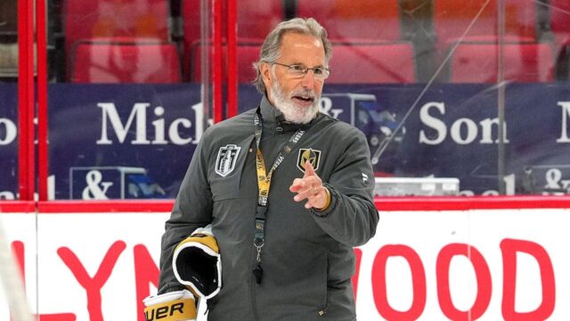 Golden Knights sa po finále Stanley Cupu rozchádzajú s Johnom Golden Knights sa po finále Stanley Cupu rozchádzajú s Johnom Tortorellom