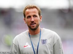Harry Kane vyzýva Anglicko, aby „neľutovalo“ a hralo so slobodou na majstrovstvách sveta – keďže fanúšikovia Three Lions sa schádzajú do Dallasu na otvorenú hru Chorvátska Harry Kane vyzval Anglicko, aby toto leto bez ľútosti opustilo majstrovstvá sveta