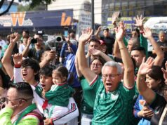 Horúčka majstrovstiev sveta narastá, keď sa fanúšikovia hrnú na Estadio Azteca pred úvodným súbojom Horúčka majstrovstiev sveta narastá, keď sa fanúšikovia hrnú na Estadio Azteca pred úvodným súbojom