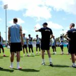 Hotel majstrovstiev sveta v Anglicku obklopený protiteroristickými bariérami a ozbrojenou políciou | Futbal | Šport