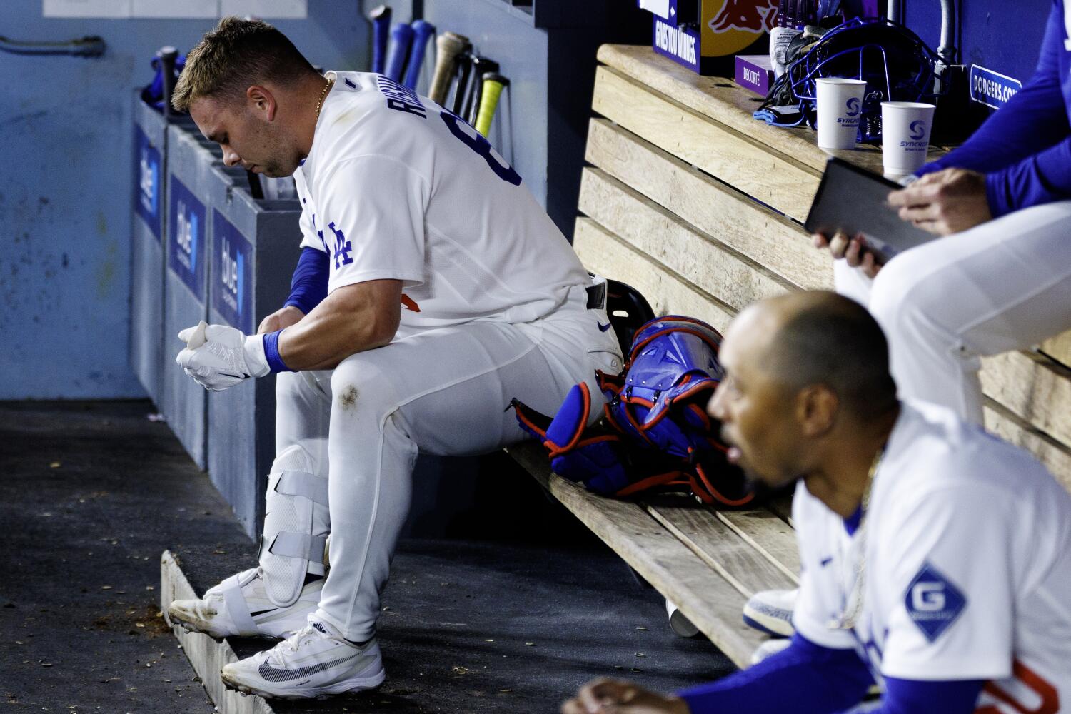 Hra Dodgers sa začína o 30 minút neskôr; poskytnite aktuálne informácie o Kyle Tuckerovi a Daltonovi Rushingovi
