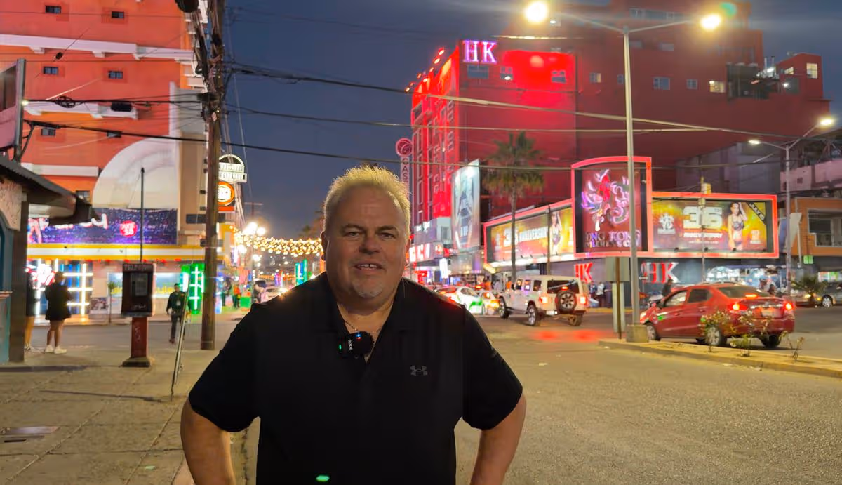 Muž Daily Star Jerry Lawton v Tijuane
