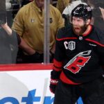 Hurricanes porazili Golden Knights v 5. zápase a ujali sa vedenia 3:2 vo finále Stanley Cupu