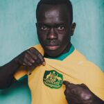 Futbalová hviezda Awer Mabil je šťastný, že ho jeho rodina neuvidí hrať na majstrovstvách sveta