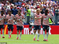 Hviezdy USMNT sa po historickom víťazstve Svetového pohára dočkali „dokonalého“ stvárnenia kultovej klasiky fanúšikmi v Seattli USMNT boli po tom, ako porazili Austráliu, obdarení skladbou „Take Me Home, Country Roads“.