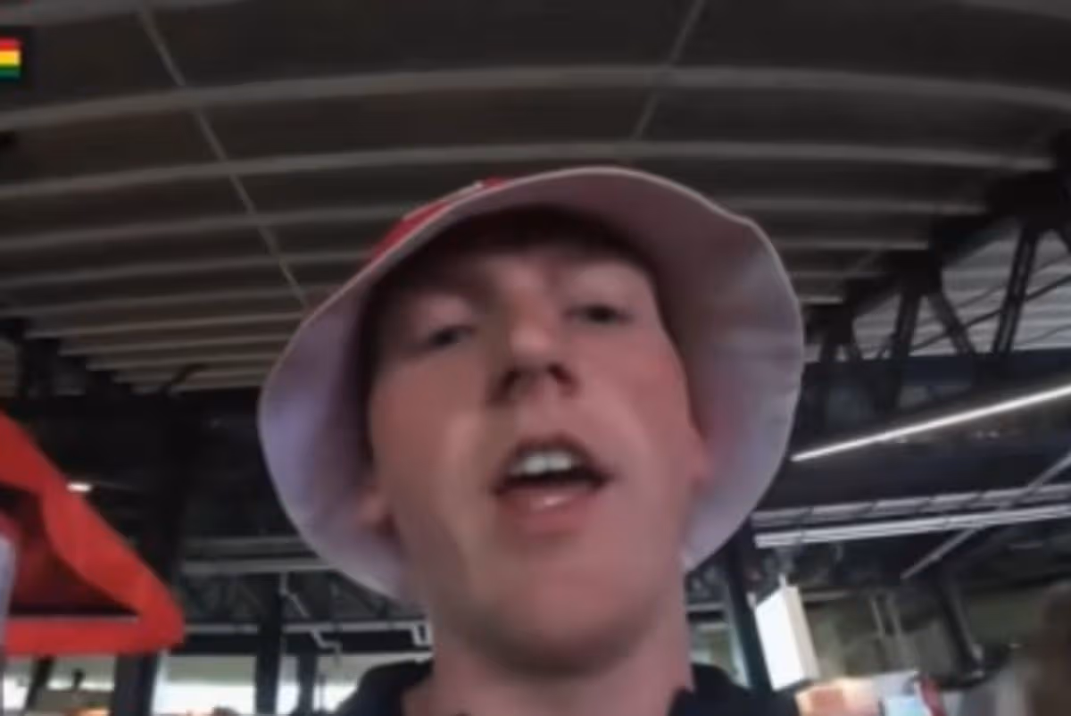 Angryginge počas svojho videa