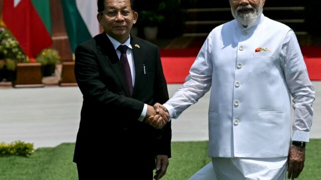 Indický premiér Modi sa stretol s vodcom mjanmarskej vojenskej vlády v Naí Dillí | Správy Narendra Modi
