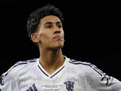 JJ Gabriel sa dozvie, kedy by mohol debutovať na Man Utd ako bolo oznámené JJ Gabriel z Manchestru United počas finálového zápasu Premier League Cup medzi Crystal Palace a Manchester United v Selhurst Parku