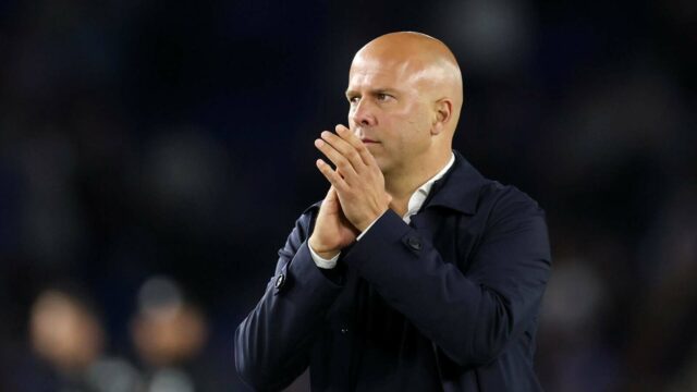 Jaap Stam zdieľa svoj verdikt nad rozhodnutím Liverpoolu vyhodiť Arneho Slotu
