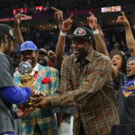 Finále NBA Jalen Brunson New York Knicks Patrick Ewing Walt Frazier