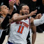 Jalen Brunson z Knicks má v prvej štvrtine finále NBA strach zo zranení
