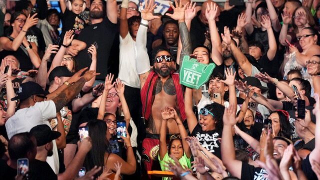 Jey Uso napreduje v turnaji King of the Ring, keď Jey Uso napreduje v turnaji King of the Ring, keď v hre „SmackDown“ vypukne chaos v Bloodline