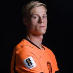 Holandský stredný obranca Jan Paul van Hecke dokončil svoj prestup do Tottenhamu Hotspur z Brightonu & Hove Albion