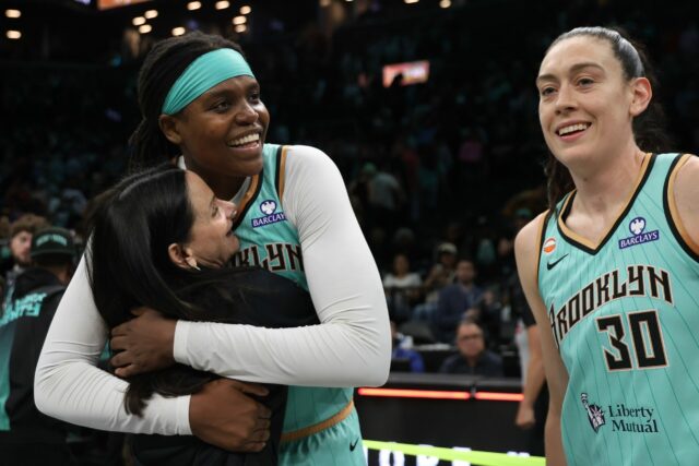 Skóre WNBA: Jonquel Jones mal 22 bodov a 17 doskokov, aby pomohol tímu New York Liberty poraziť Toronto Tempo 97:82