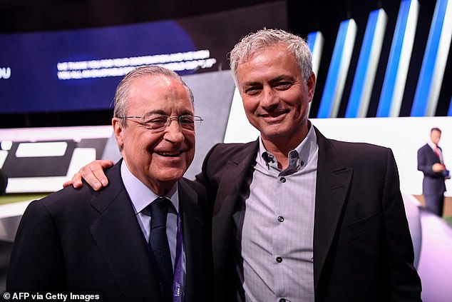 José Mourinho opäť vymenoval za trénera Realu Madrid – ale Jose Mourinho (vpravo) bude novým manažérom Realu Madrid, ak bude Florentino Perez (vľavo) znovu zvolený za prezidenta