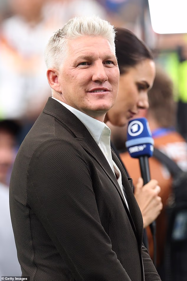 Bastian Schweinsteiger vyvolal kontroverziu svojimi poznámkami o Pobreží Slonoviny