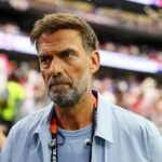 Bývalý tréner Liverpoolu Jurgen Klopp sa pohádal s bývalým stredopoliarom Spurs Rafaelom van der Vaartom