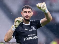 Juventus si posvietil na brankára Aston Villy Emiho Martineza po tom, čo sa mu nepodarilo presadiť Alissona z Liverpoolu – víťazi Európskej ligy majú záujem o hviezdu Anglicka, ak by Argentínčan odišiel Brankára Aston Villy Emiho Martineza hľadá Juventus po tom, čo mu ušiel Alisson
