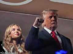 Kaiova premena MAGA: Trumpova vnučka ohromí novým vyzretým vzhľadom, keď sa vysmieva neprajníkom svojho starého otca v hre Knicks Kai Trump hrdo stál po boku svojho starého otca Donalda v Madison Square Garden