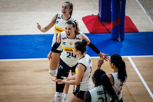 Kate Antropová a Taliansko počas zápasu s Českom vo volejbalovej lige národov (VNL) žien 2. týždeň vo Philsports Arene v Pasig City.